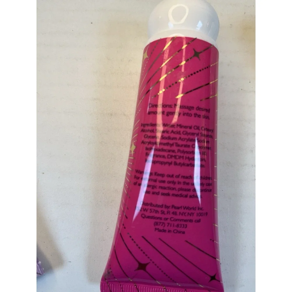 Smoke & Mirrors Body Lotions Sparkling Berries Travel  75 ml 2.54 fl oz Each